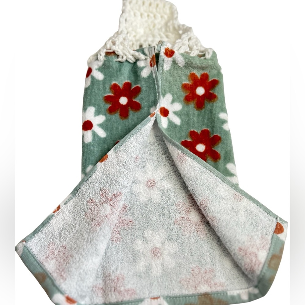 HAND CRAFTED Crochet Top Colorful Floral Hanging Kitchen & Bathroom Hand Towels - Picture 7 of 10